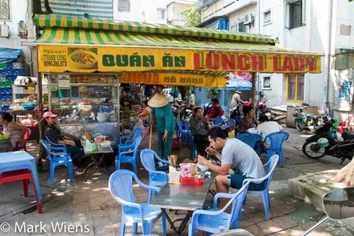Hotspot Matrix: Biến Mua váy hoa mà không biết 4 thành cơ hội marketing đột phá